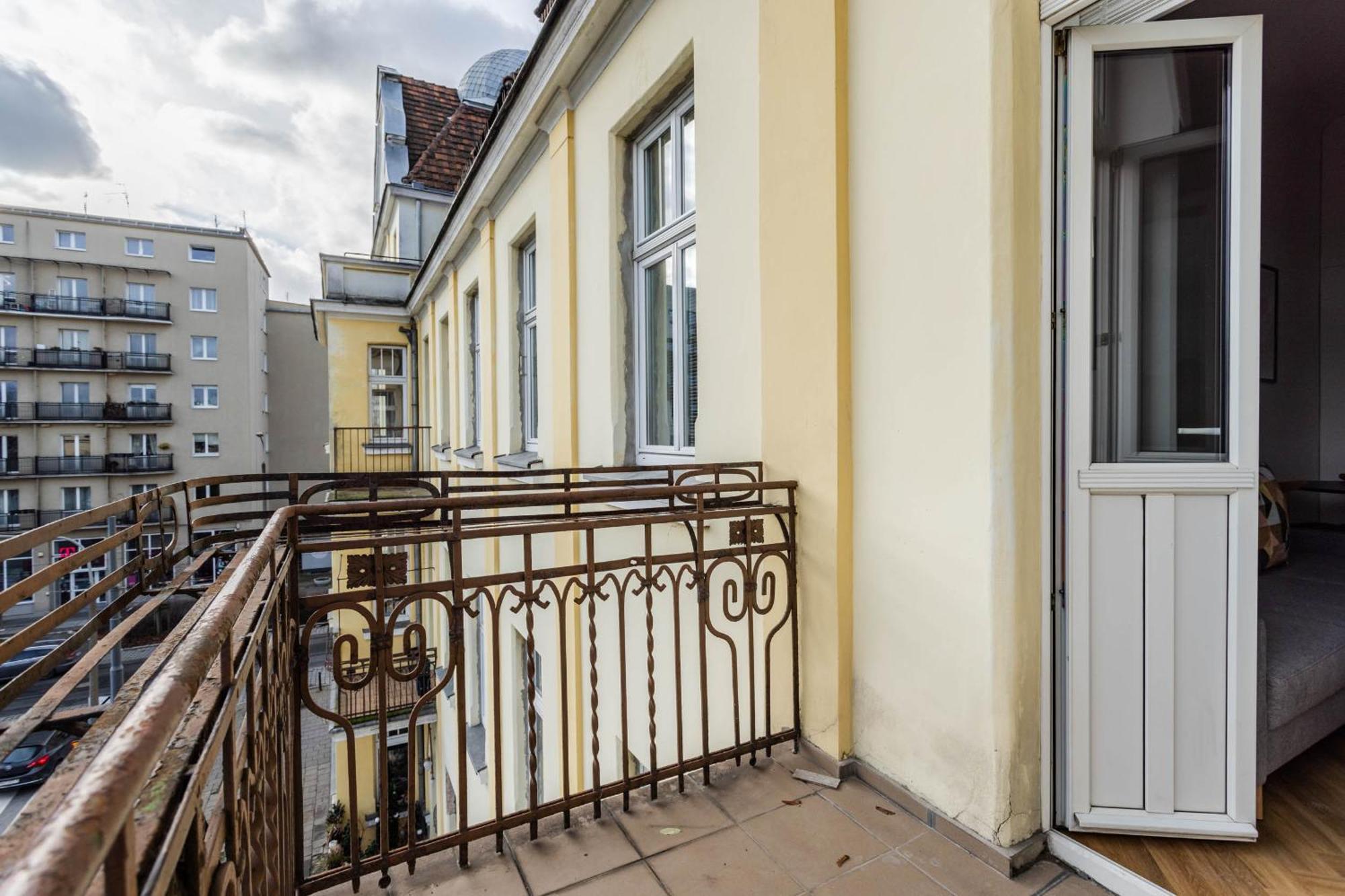 Przytulne I Komfortowe Studia Very Berry W Poznaniu By Noclegi Renters Exteriér fotografie