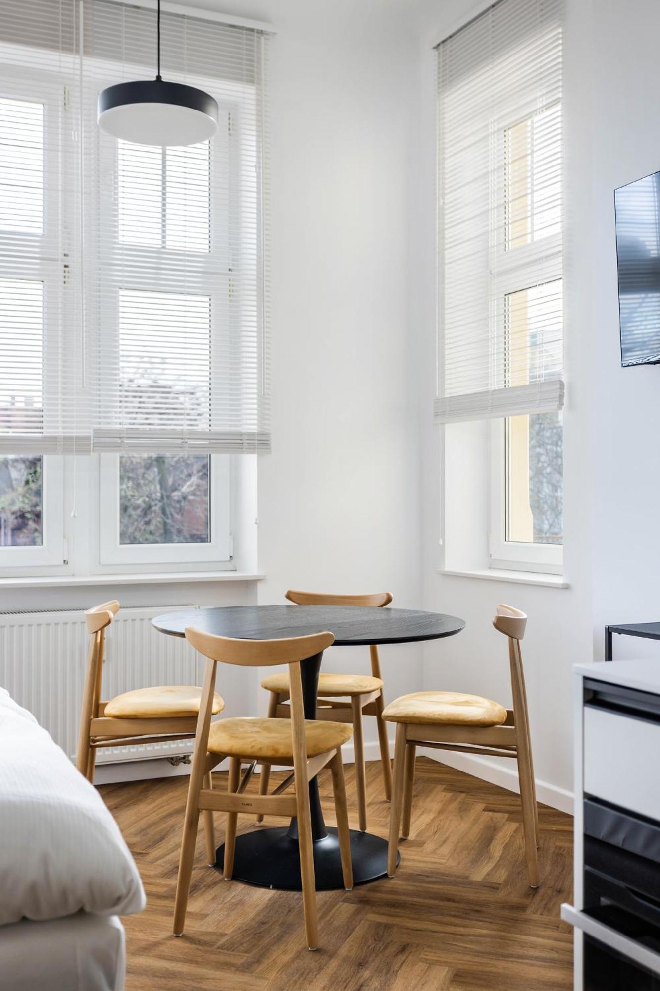 Przytulne I Komfortowe Studia Very Berry W Poznaniu By Noclegi Renters Exteriér fotografie